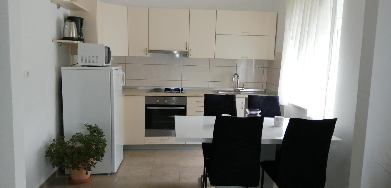 Apartman Borna Стариград-Пакленица Экстерьер фото