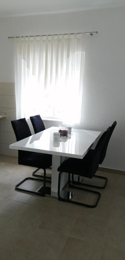 Apartman Borna Стариград-Пакленица Экстерьер фото